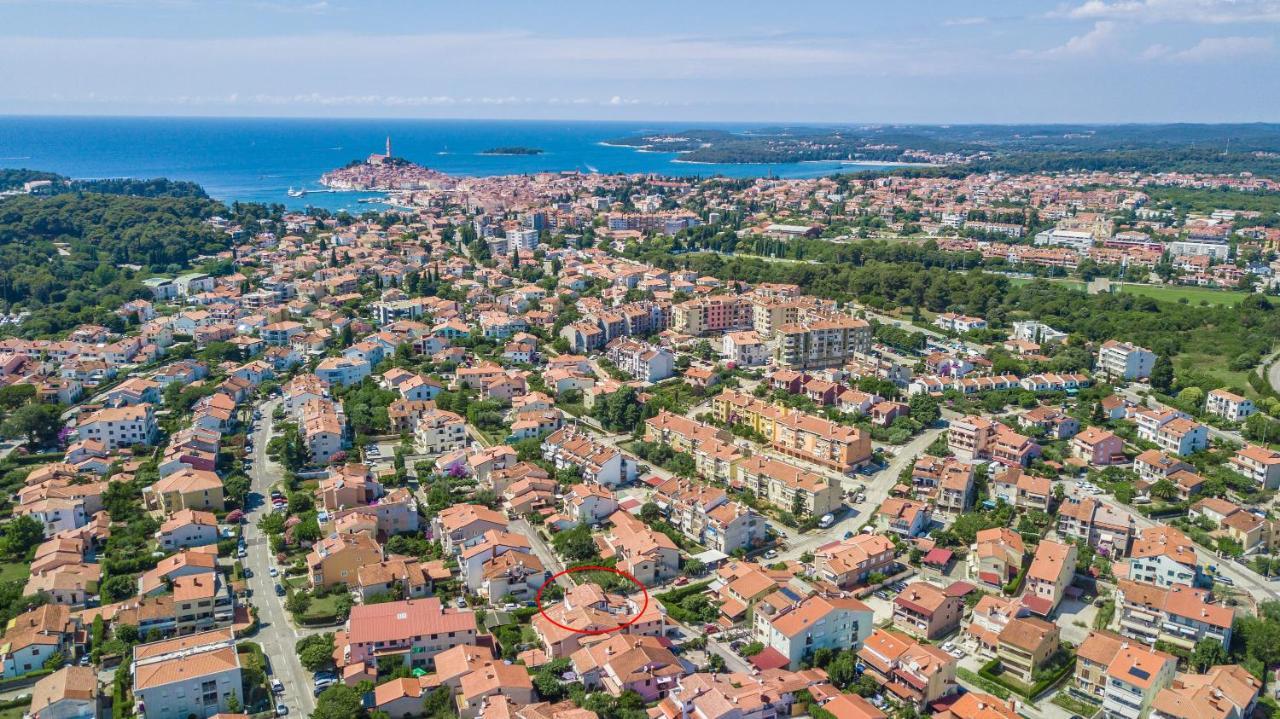 Black & White Apartment Rovinj Exterior photo